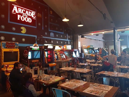 Food and Arcade in Rome